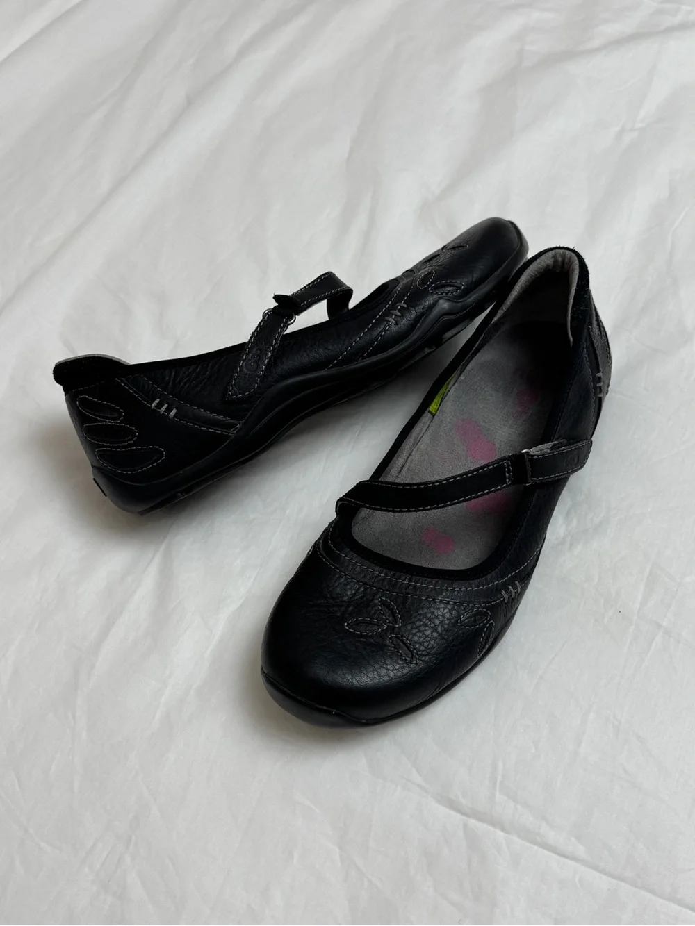 Whimsical Ahnu Black Leather Mary Jane Ballet Flats Size 8 Y2K